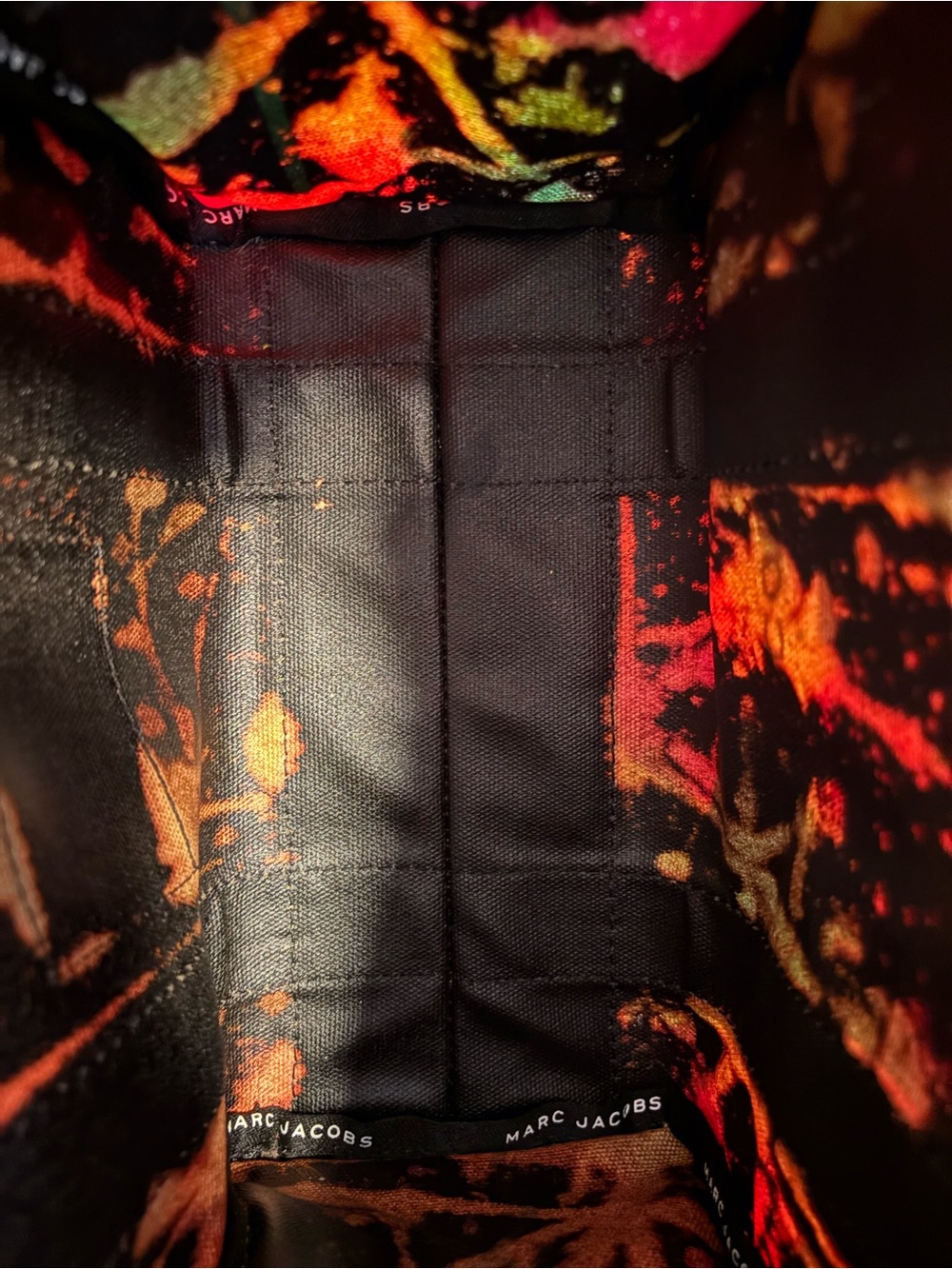 Small Marc Jacobs “Neon Rainbow Splatter” 🌈 The Tote Bag - Picture 8 of 9